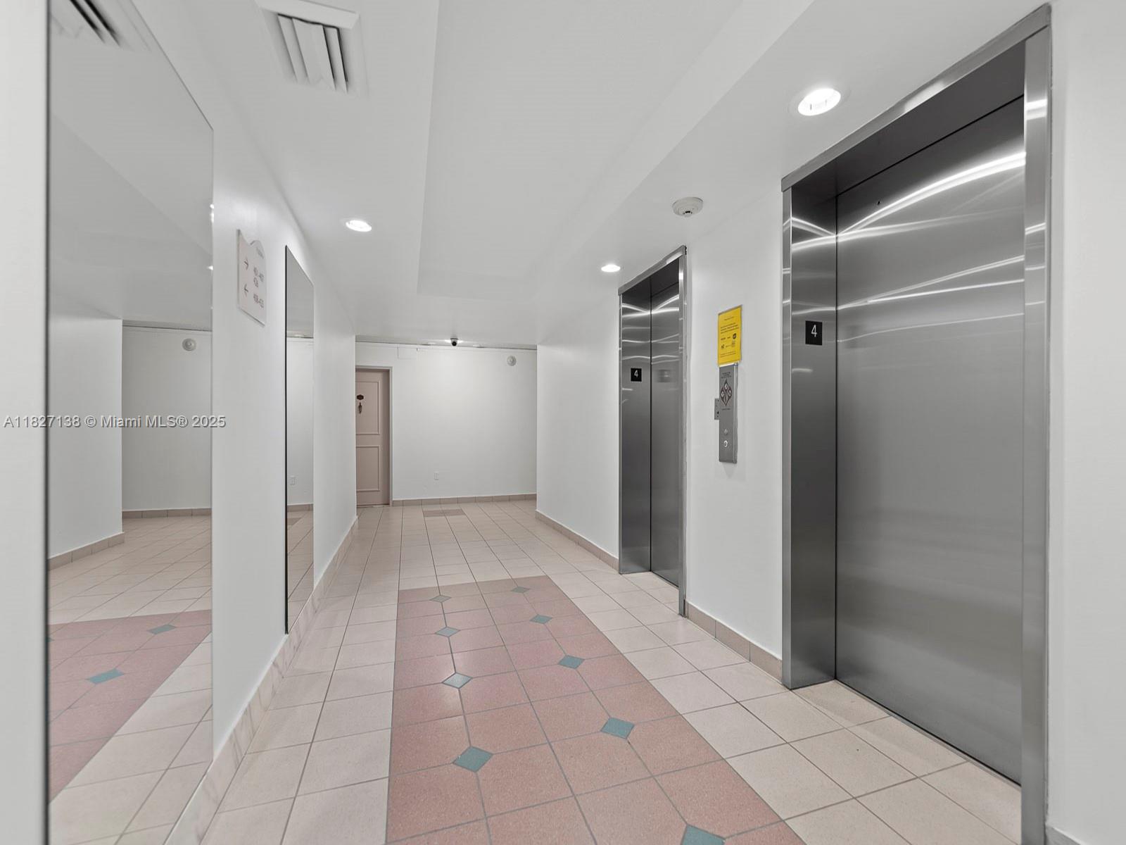 THE PRESIDENTIAL CONDO - Residential