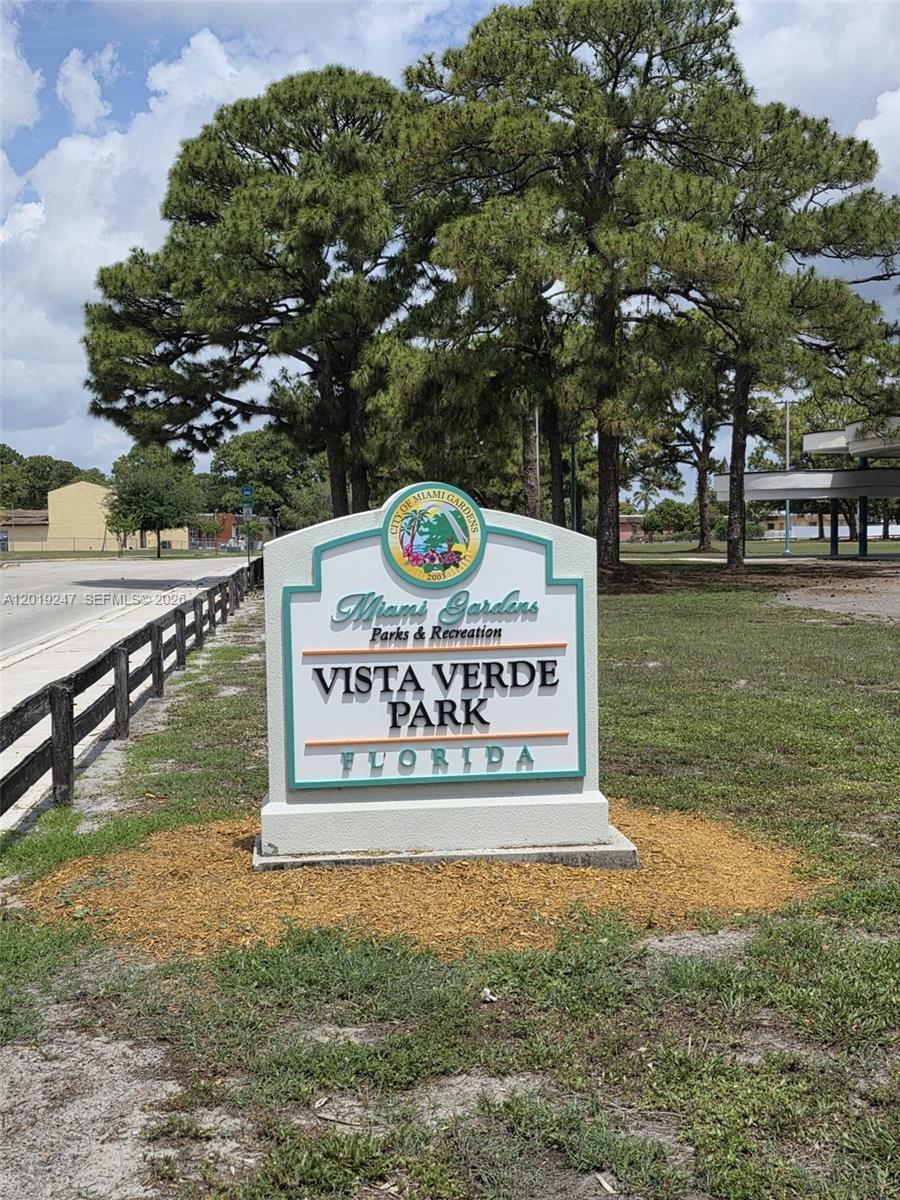 VISTA TOWNHOUSE SEC C - Residential
