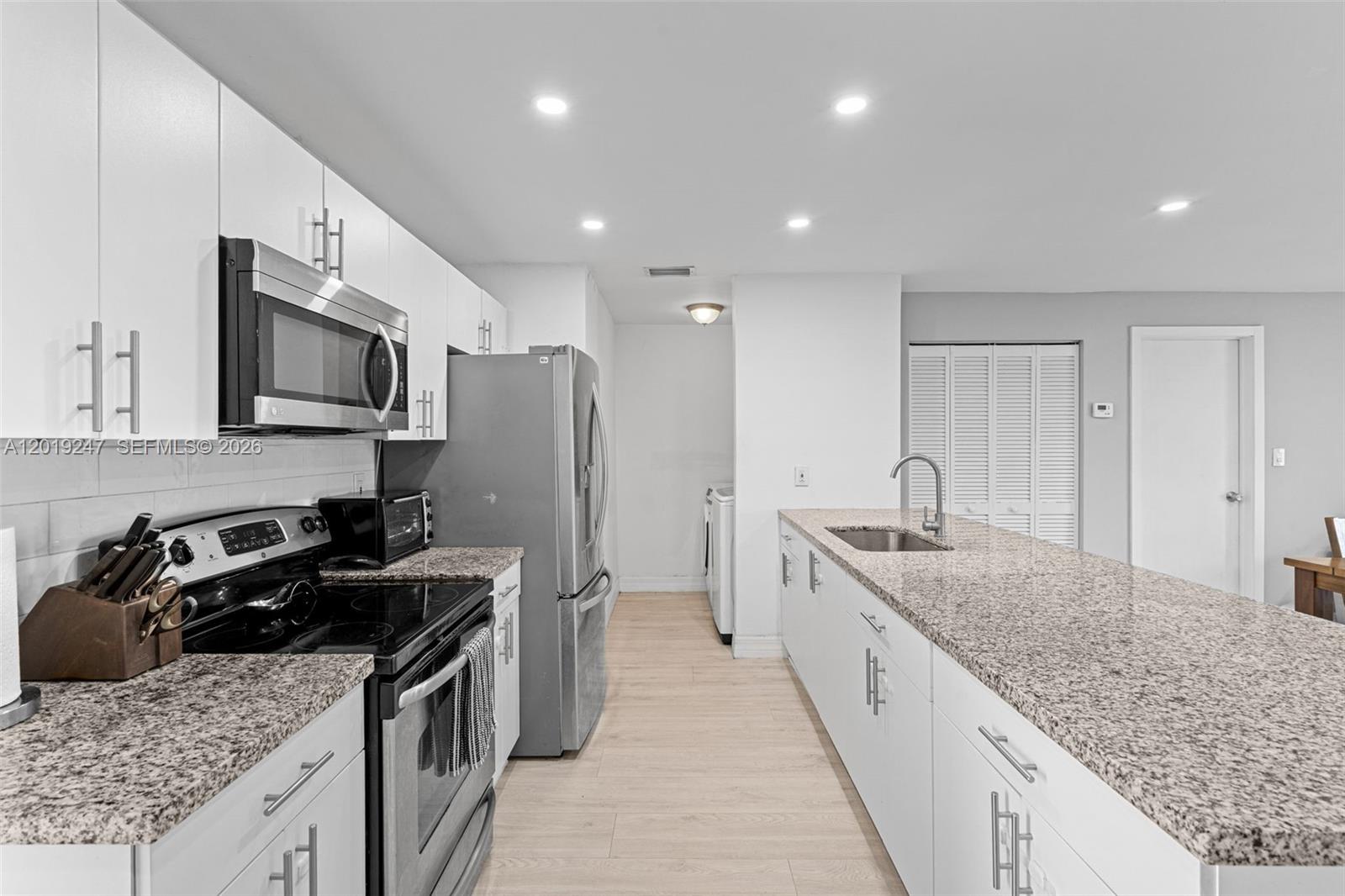 VISTA TOWNHOUSE SEC C - Residential