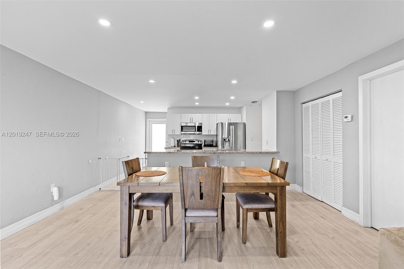 VISTA TOWNHOUSE SEC C - Residential