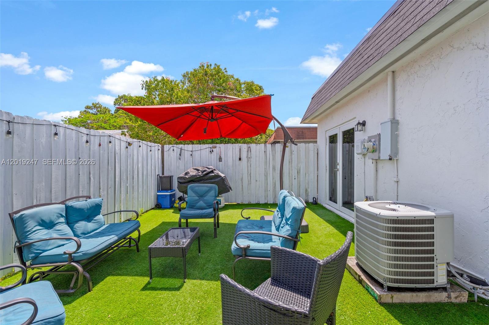 VISTA TOWNHOUSE SEC C - Residential