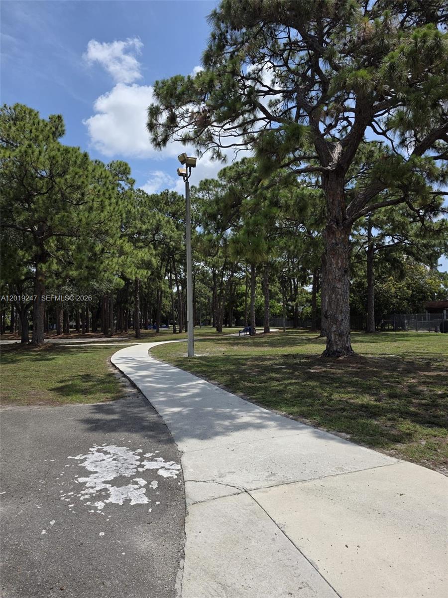 VISTA TOWNHOUSE SEC C - Residential