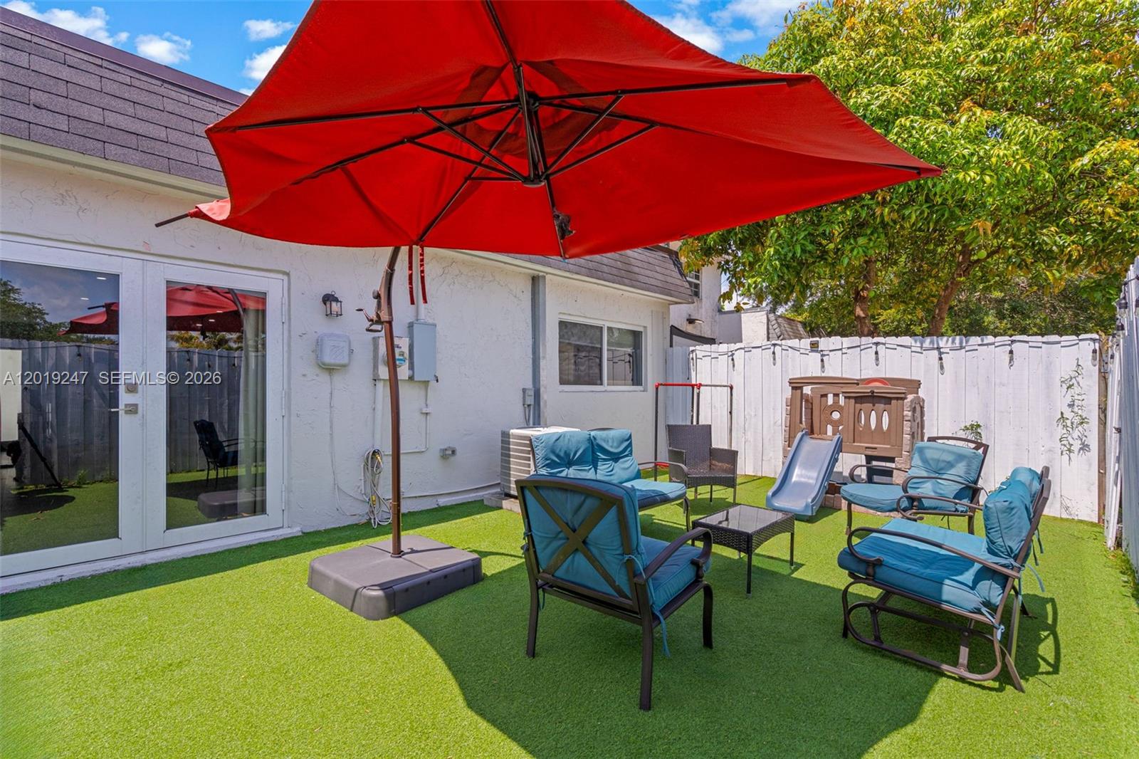 VISTA TOWNHOUSE SEC C - Residential