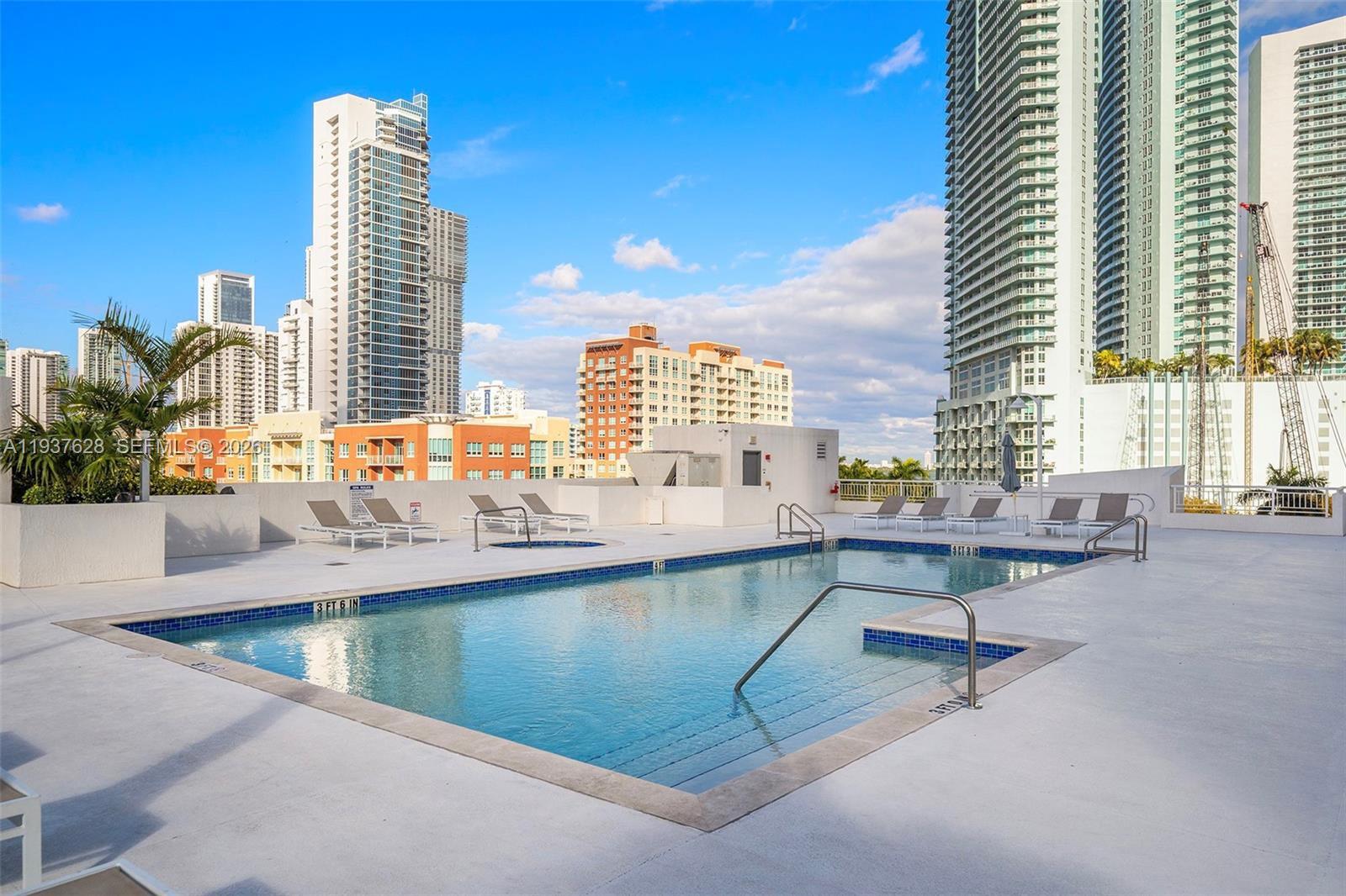 1800 BISCAYNE PLAZA CONDO - Residential Lease