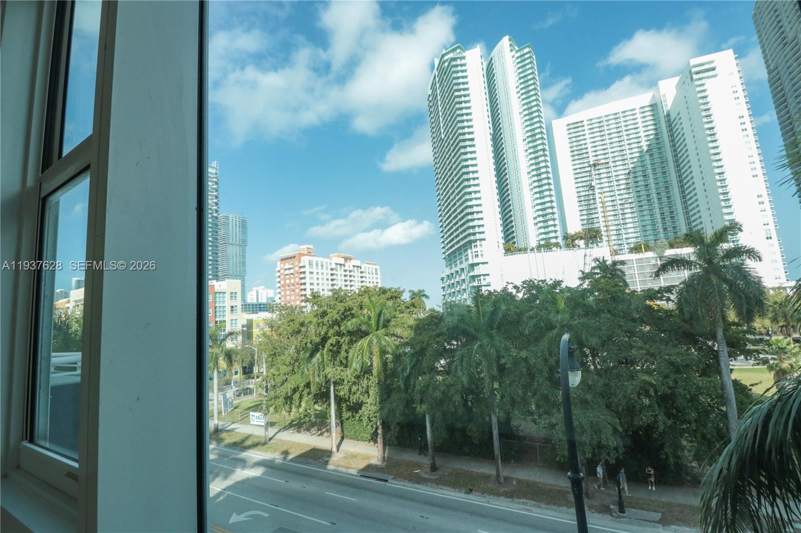 1800 BISCAYNE PLAZA CONDO - Residential Lease