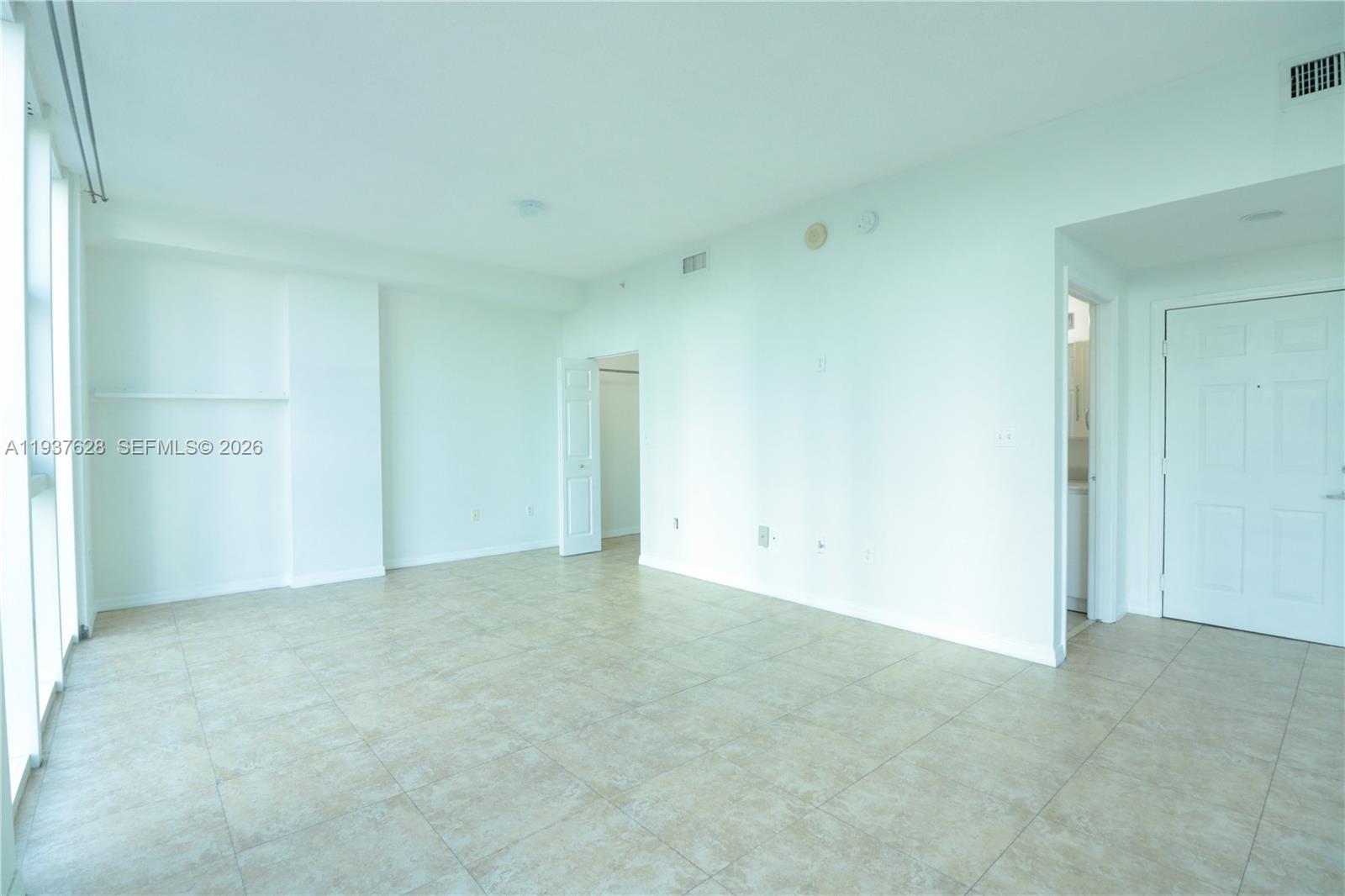 1800 BISCAYNE PLAZA CONDO - Residential Lease