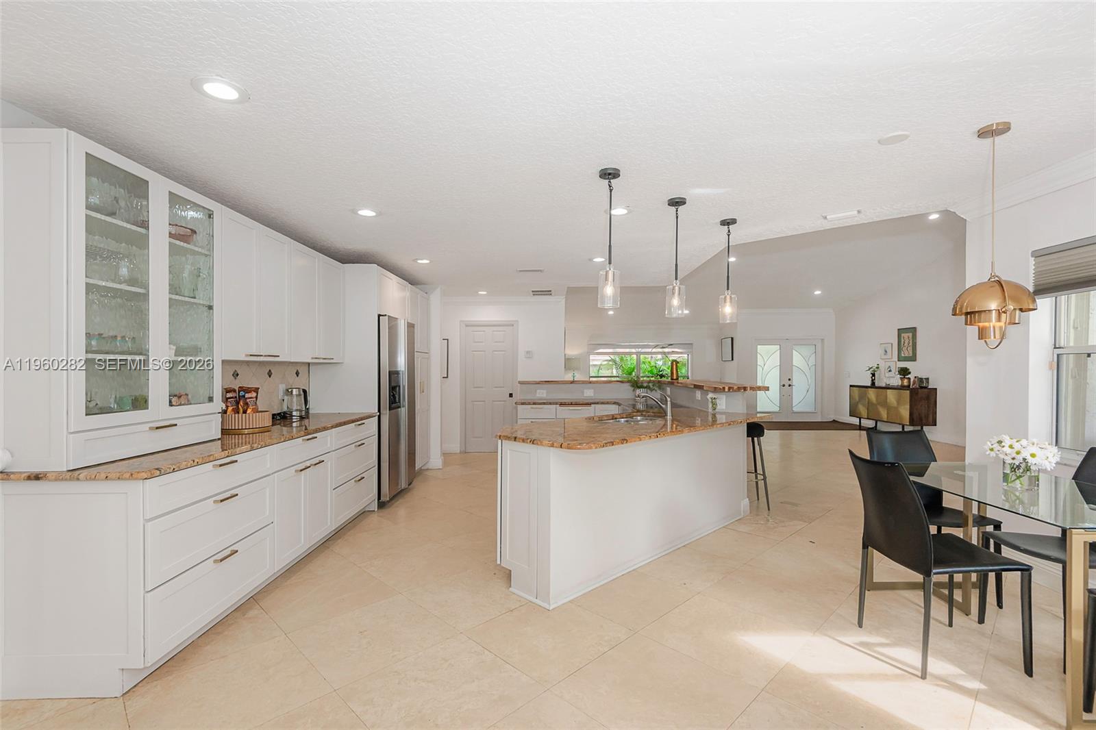 EMBASSY LAKES - Residential