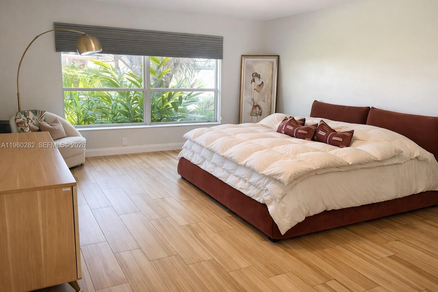 EMBASSY LAKES - Residential