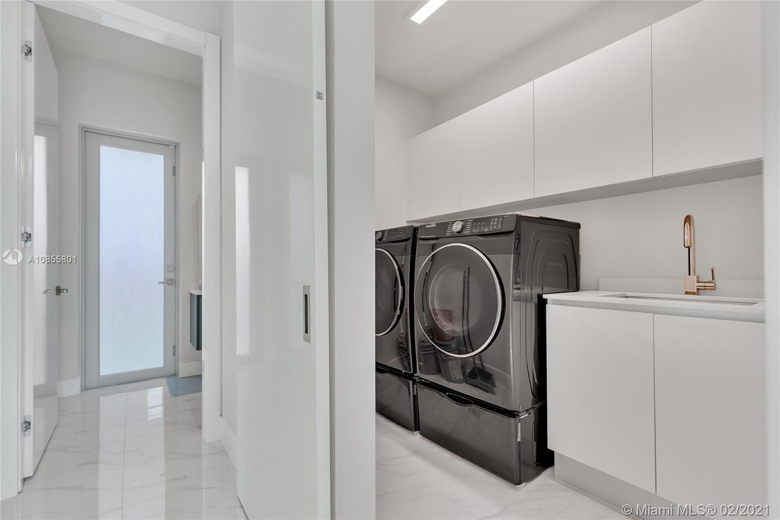 SILVER BLUFF EST SEC C - Residential