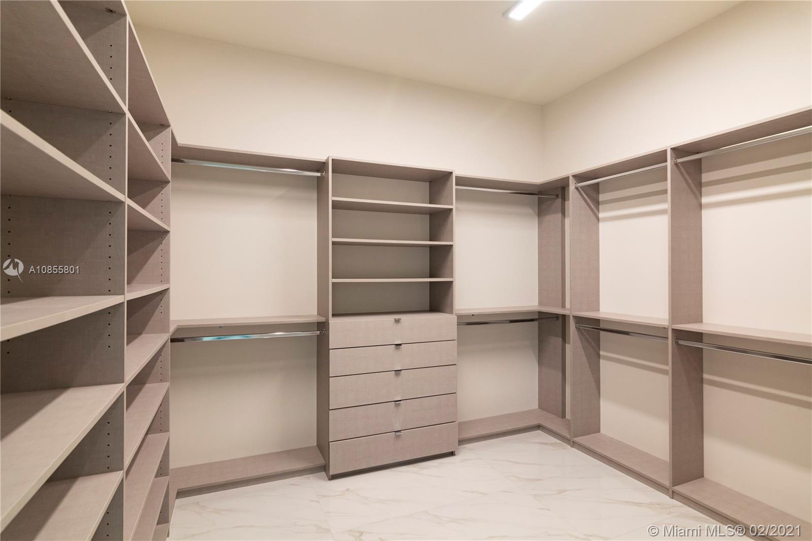 SILVER BLUFF EST SEC C - Residential