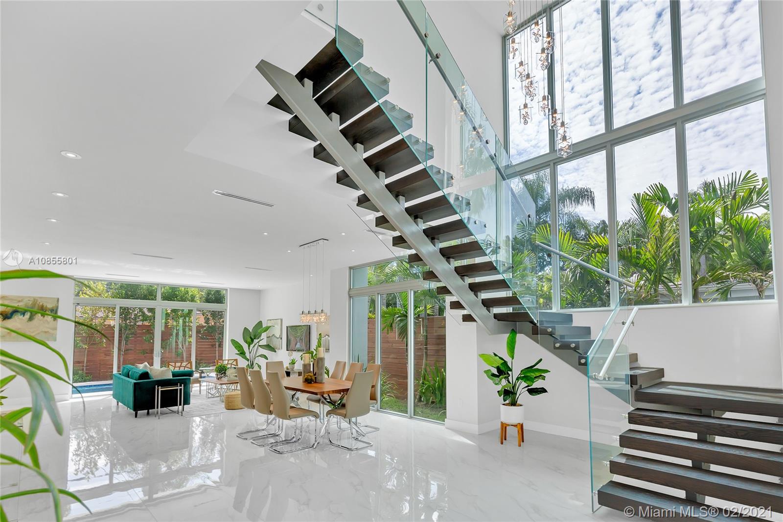 SILVER BLUFF EST SEC C - Residential
