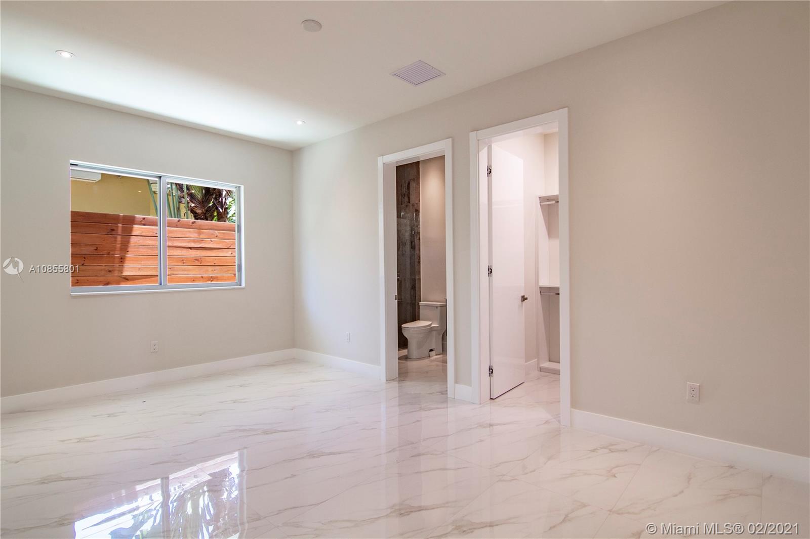 SILVER BLUFF EST SEC C - Residential