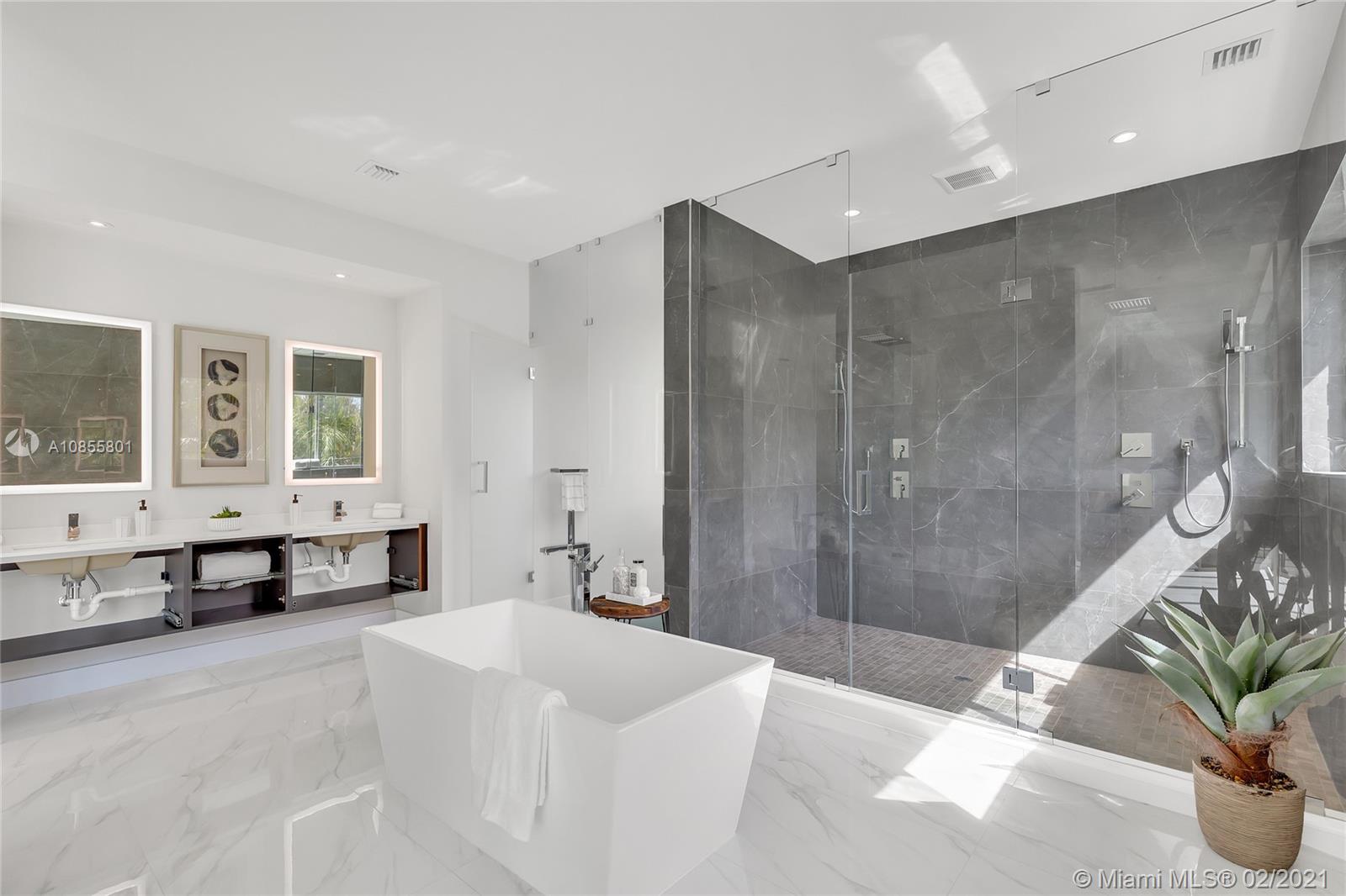SILVER BLUFF EST SEC C - Residential
