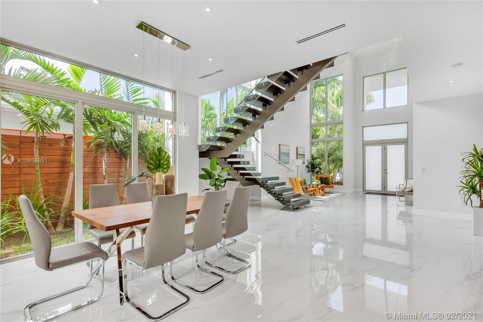 SILVER BLUFF EST SEC C - Residential