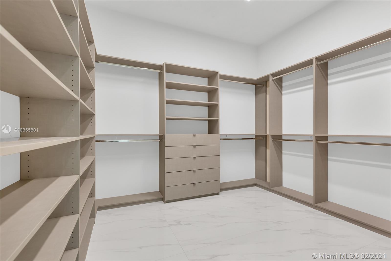SILVER BLUFF EST SEC C - Residential