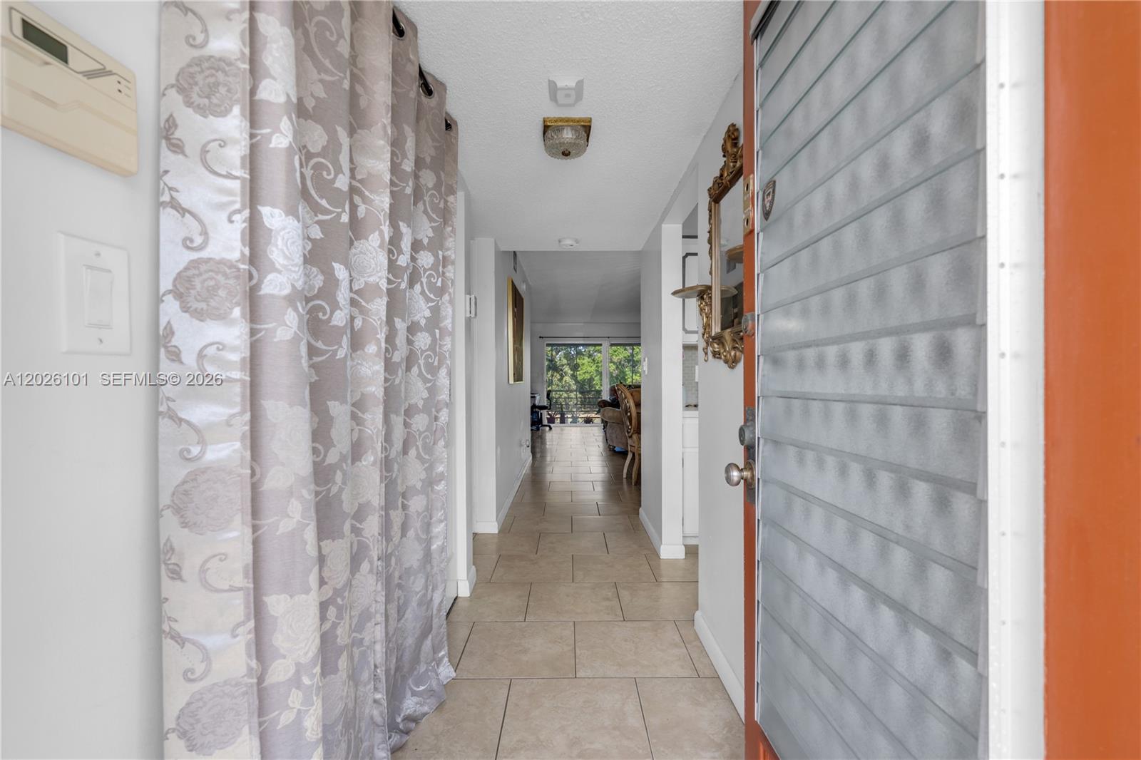 LAS VISTAS F IN INVERRARY - Residential