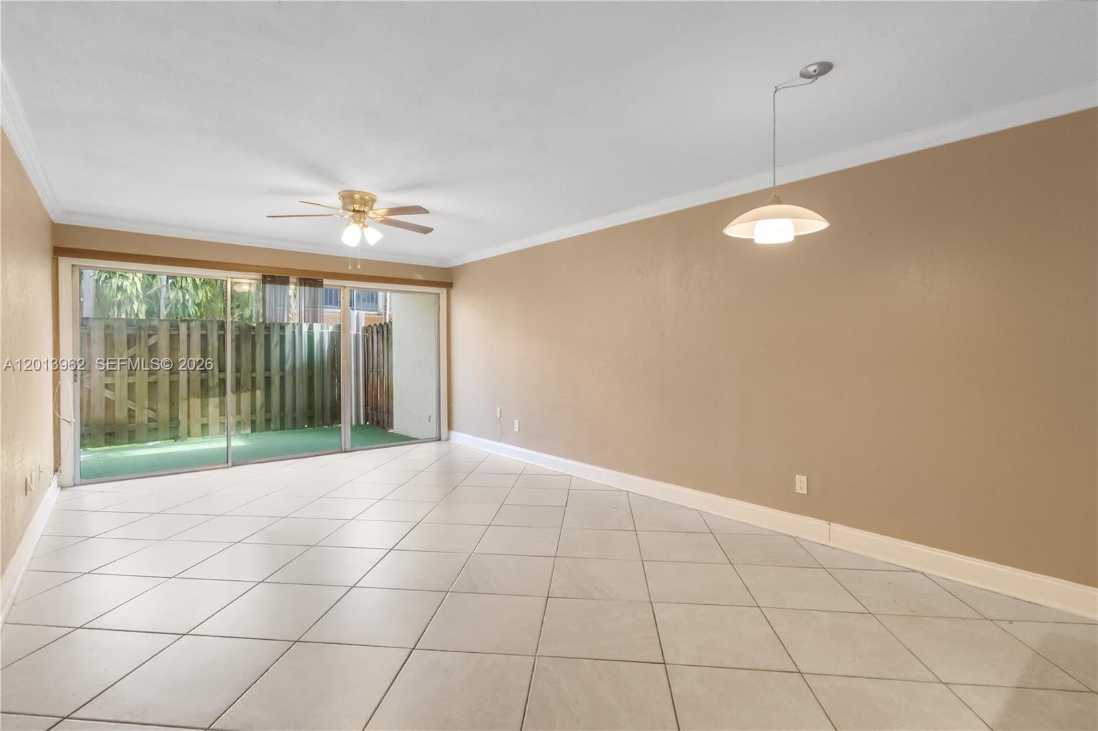 CORAL REEF TOWNHOUSES CON - Residential