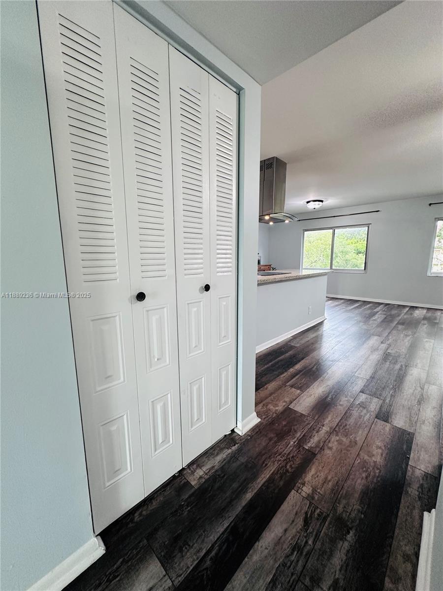KINGSLEY AT CENTURY VILLAG - Residential Lease