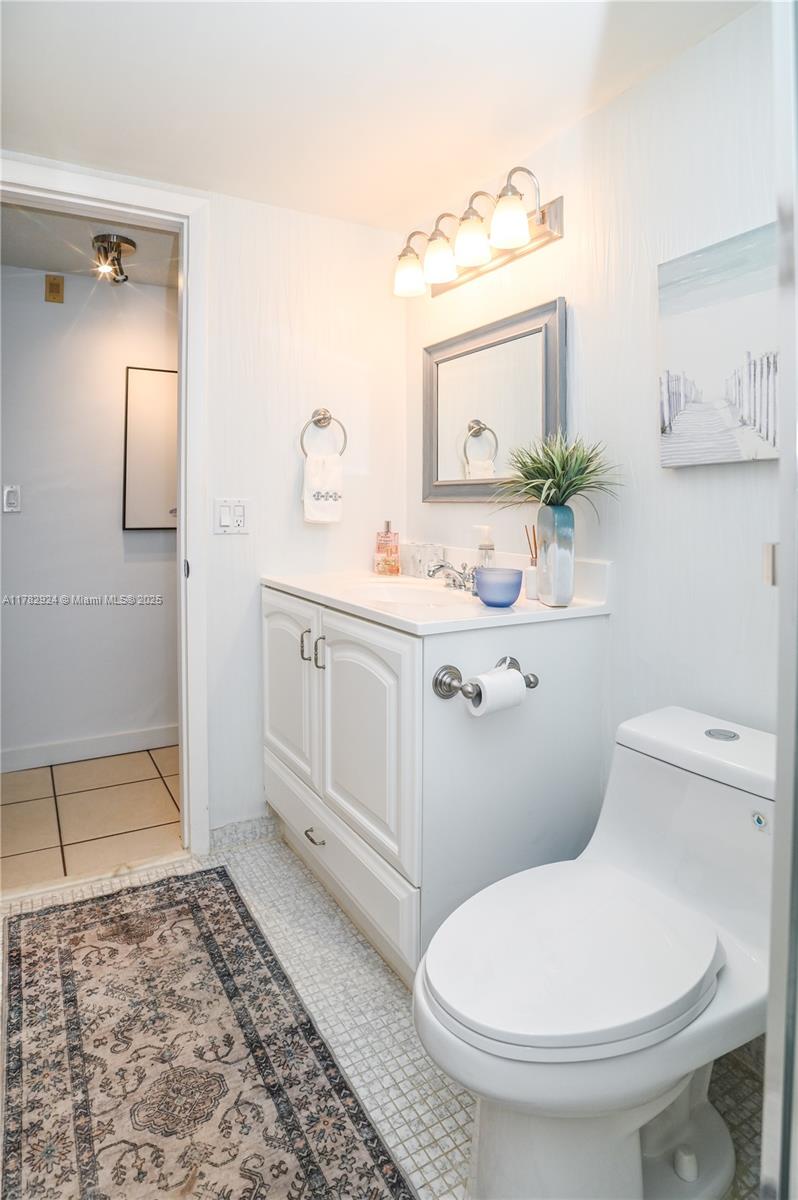 PARADISE VILLAS CONDO - Residential