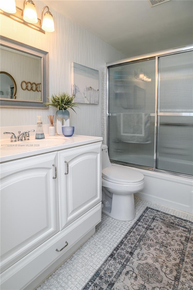 PARADISE VILLAS CONDO - Residential