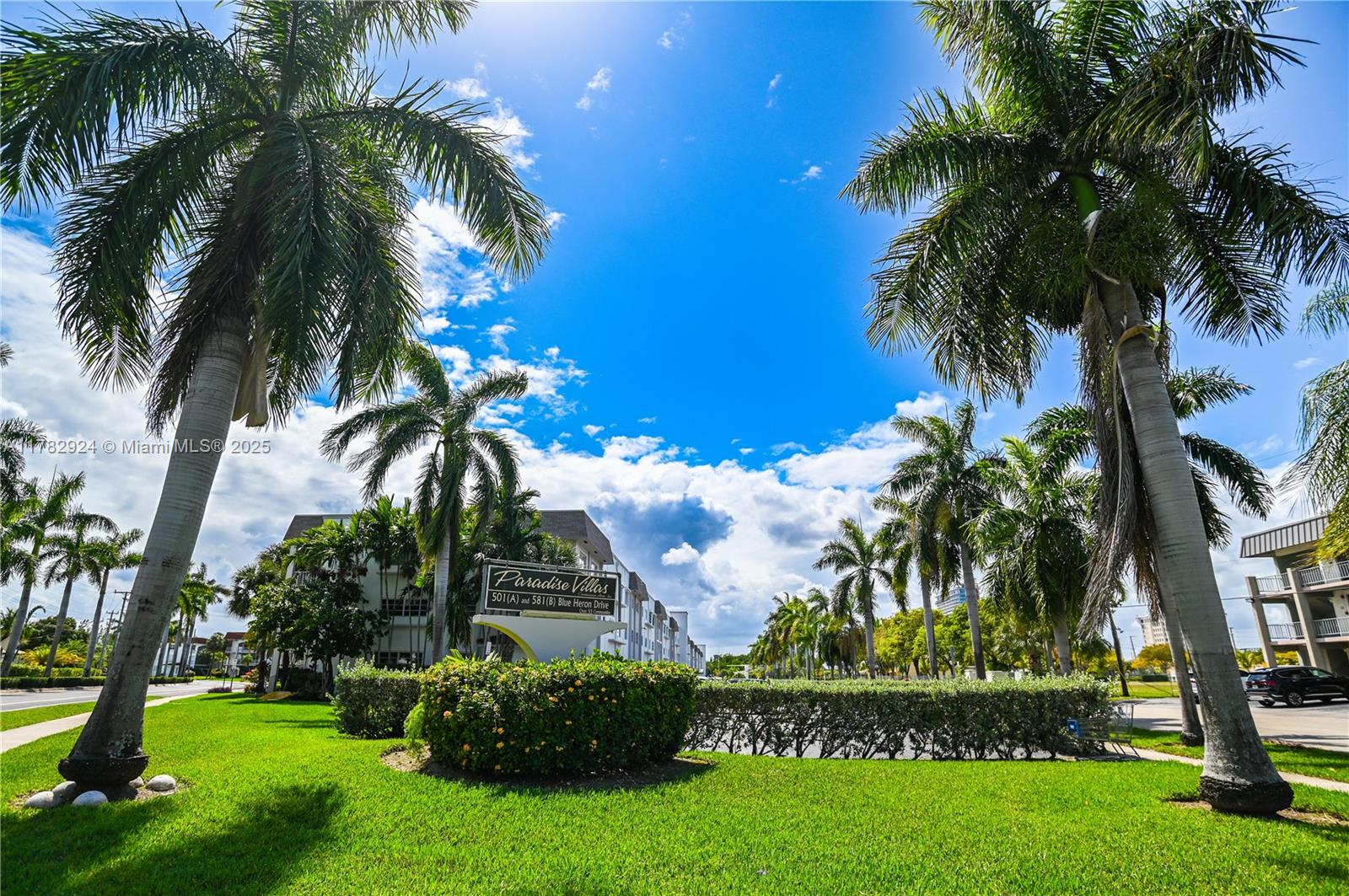 PARADISE VILLAS CONDO - Residential