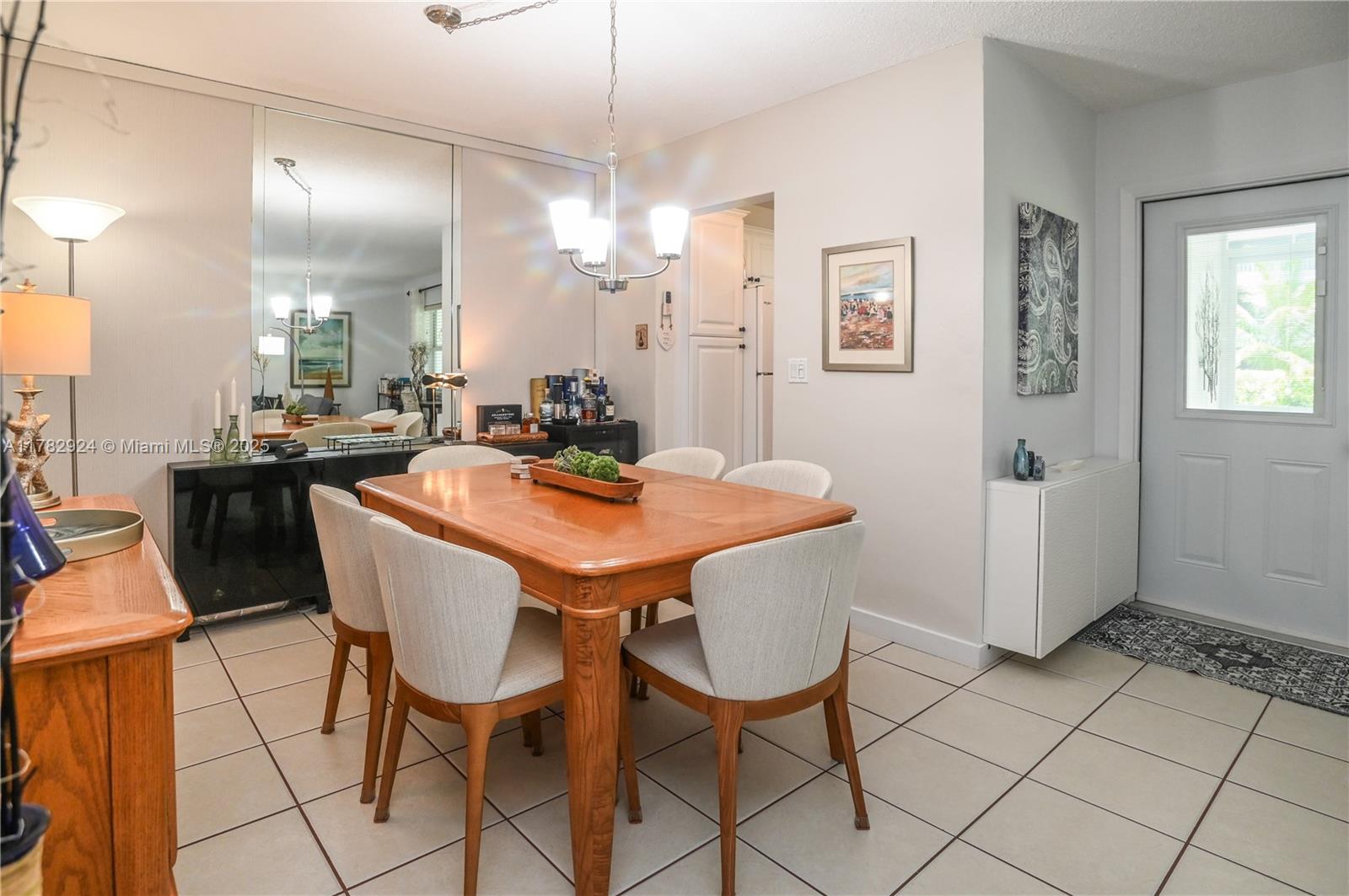 PARADISE VILLAS CONDO - Residential
