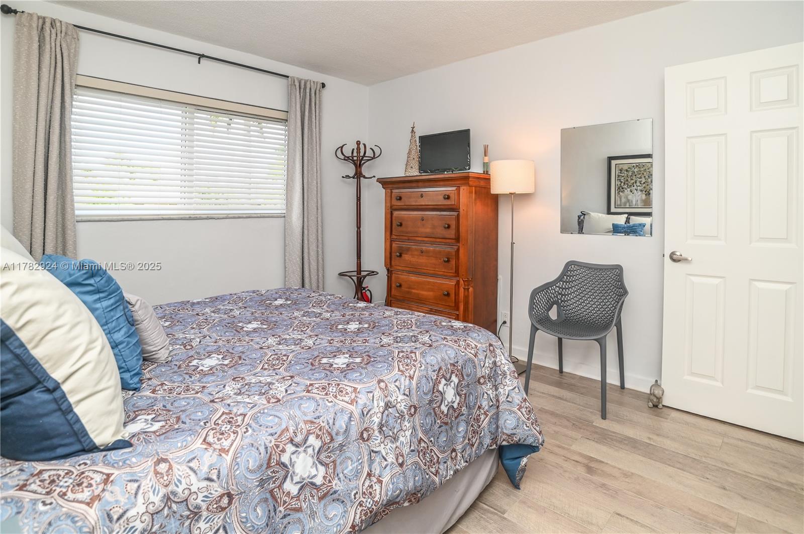 PARADISE VILLAS CONDO - Residential