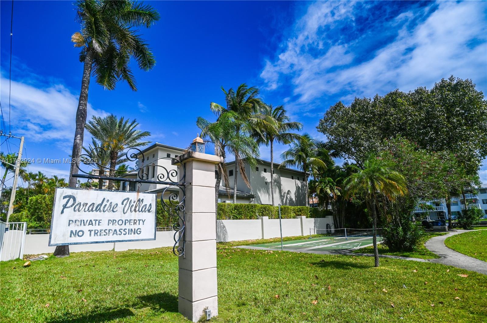 PARADISE VILLAS CONDO - Residential