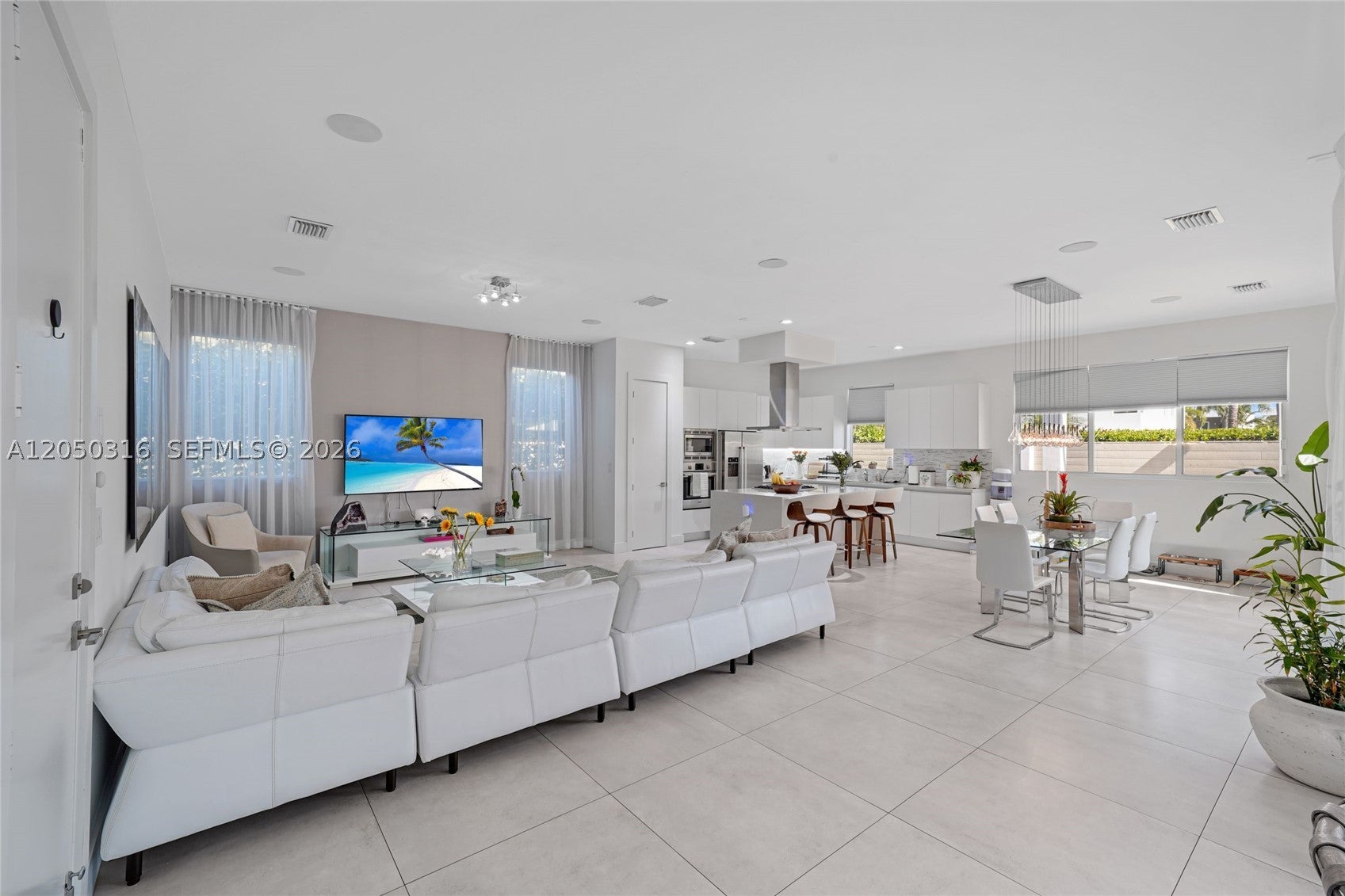 7515 NW 99th Ave