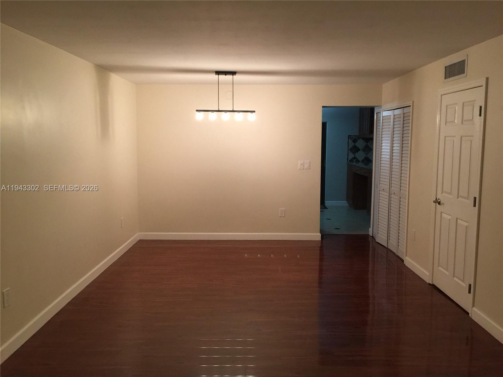 DADELAND COVE SEC 1 - Residential Lease