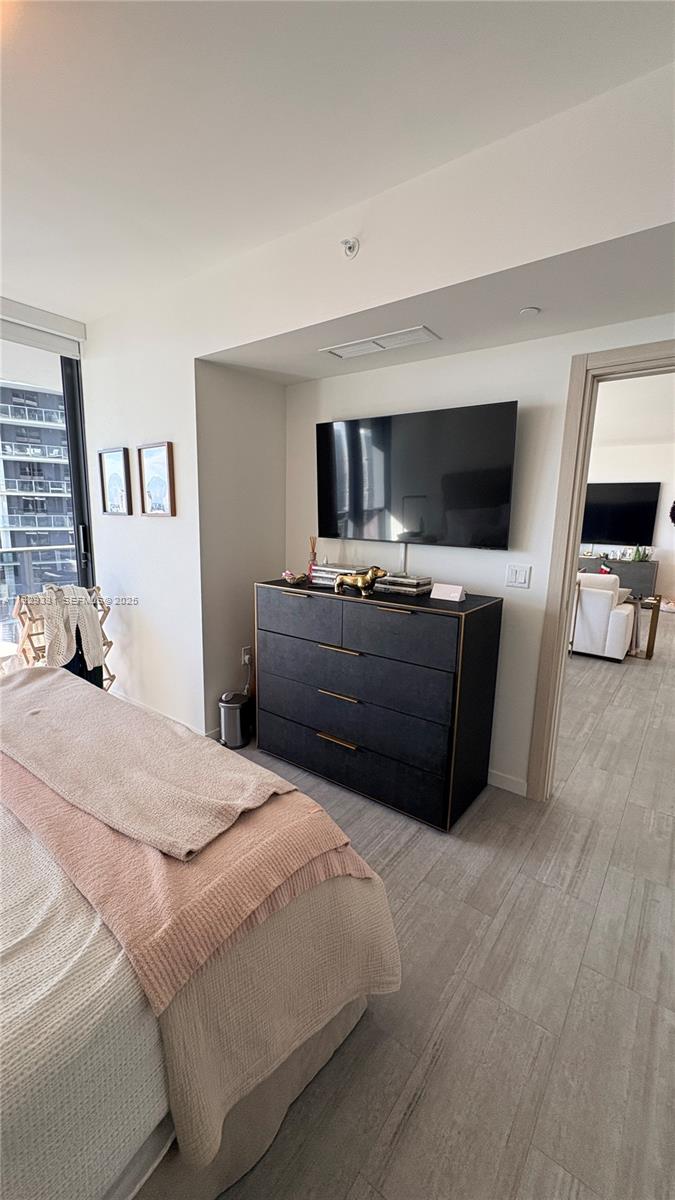 BRICKELL FLATIRON CONDO - Residential Lease