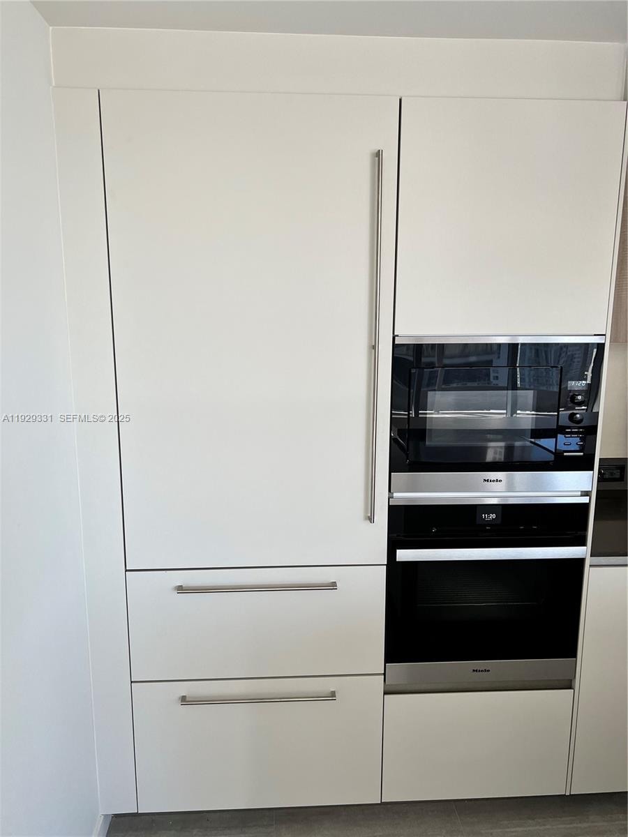 BRICKELL FLATIRON CONDO - Residential Lease