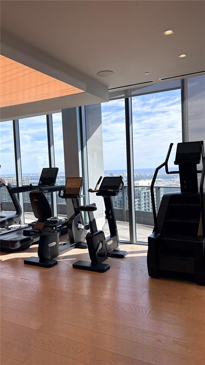 BRICKELL FLATIRON CONDO - Residential Lease