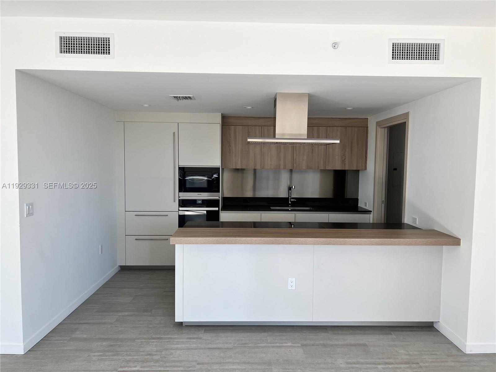 BRICKELL FLATIRON CONDO - Residential Lease