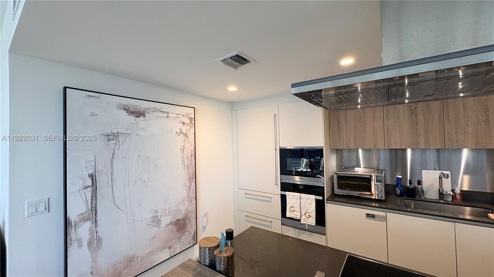 BRICKELL FLATIRON CONDO - Residential Lease