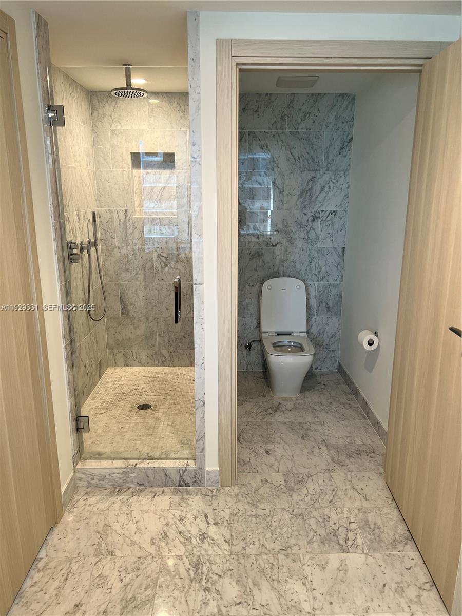 BRICKELL FLATIRON CONDO - Residential Lease