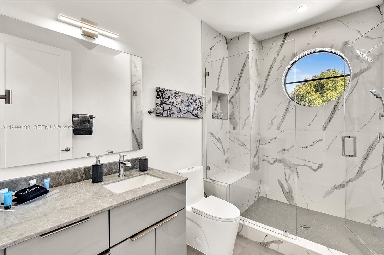 Everglade Land Sales Co - Residential Lease