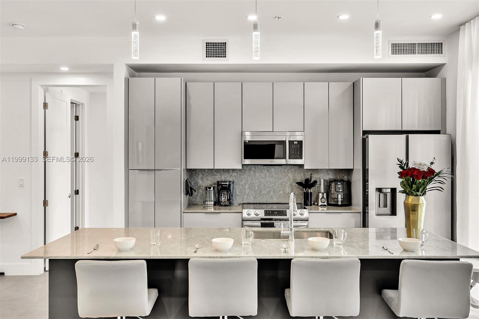 Everglade Land Sales Co - Residential Lease