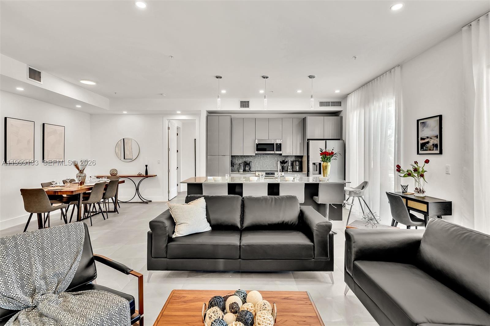 Everglade Land Sales Co - Residential Lease