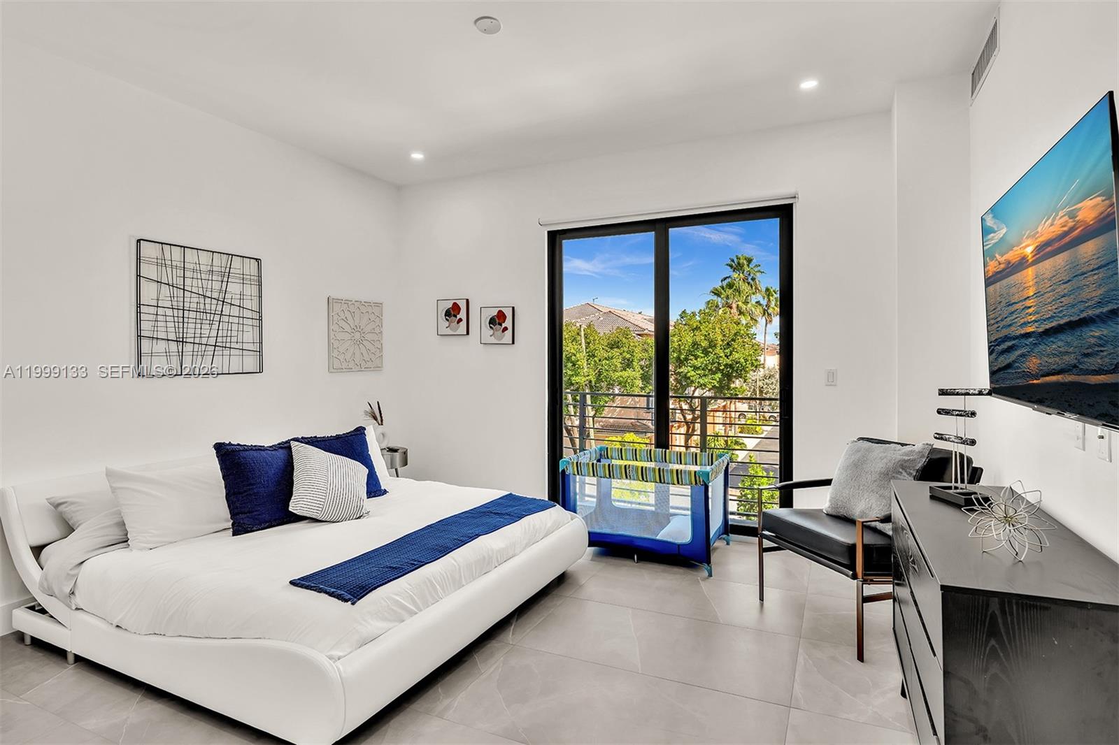 Everglade Land Sales Co - Residential Lease