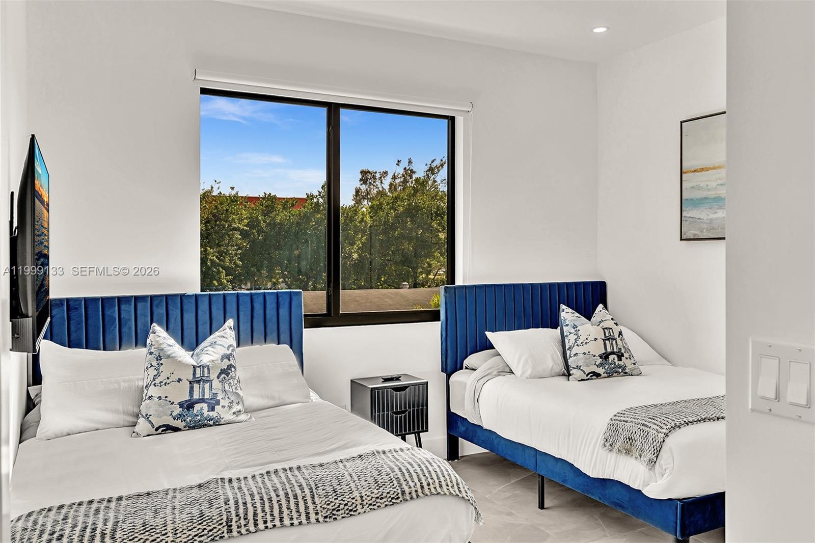 Everglade Land Sales Co - Residential Lease