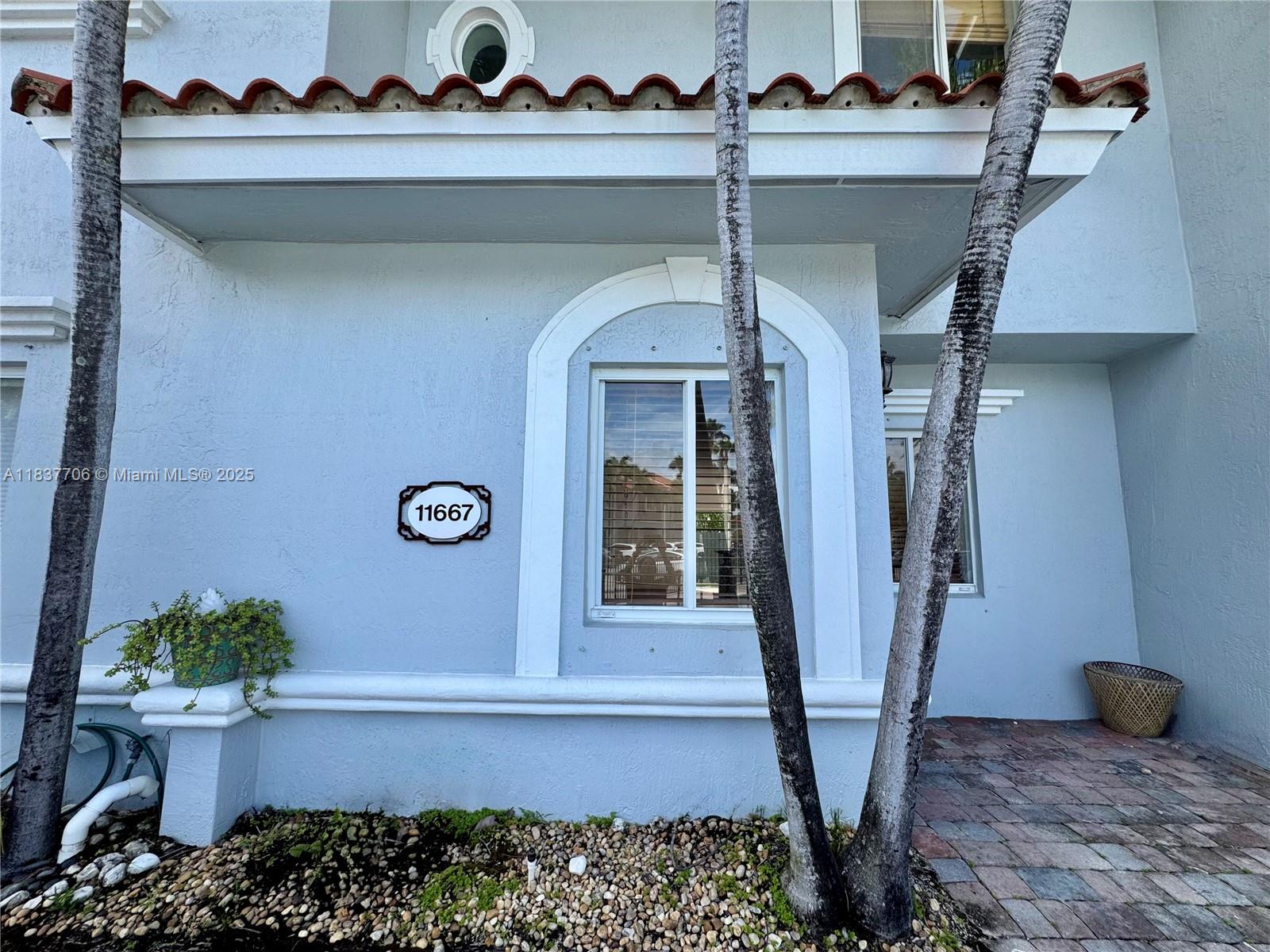 MELROSE POINT AT SANS SOU - Residential