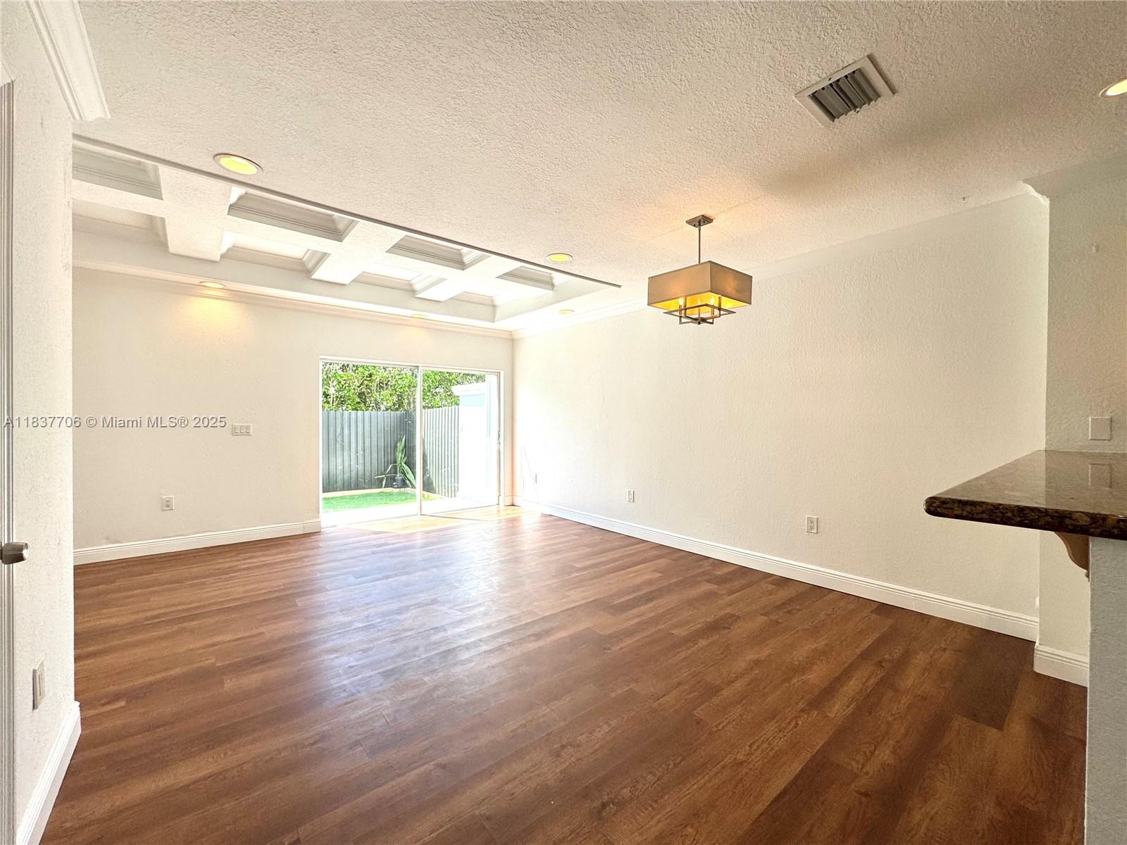 MELROSE POINT AT SANS SOU - Residential