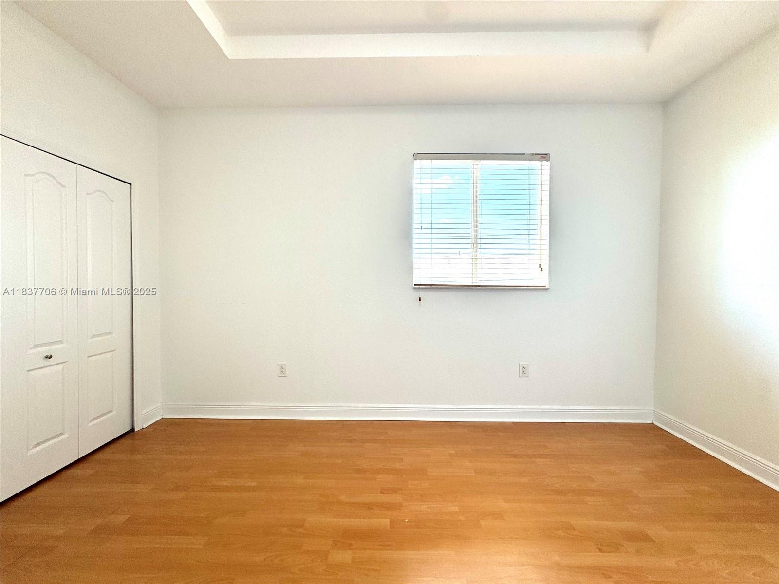 MELROSE POINT AT SANS SOU - Residential