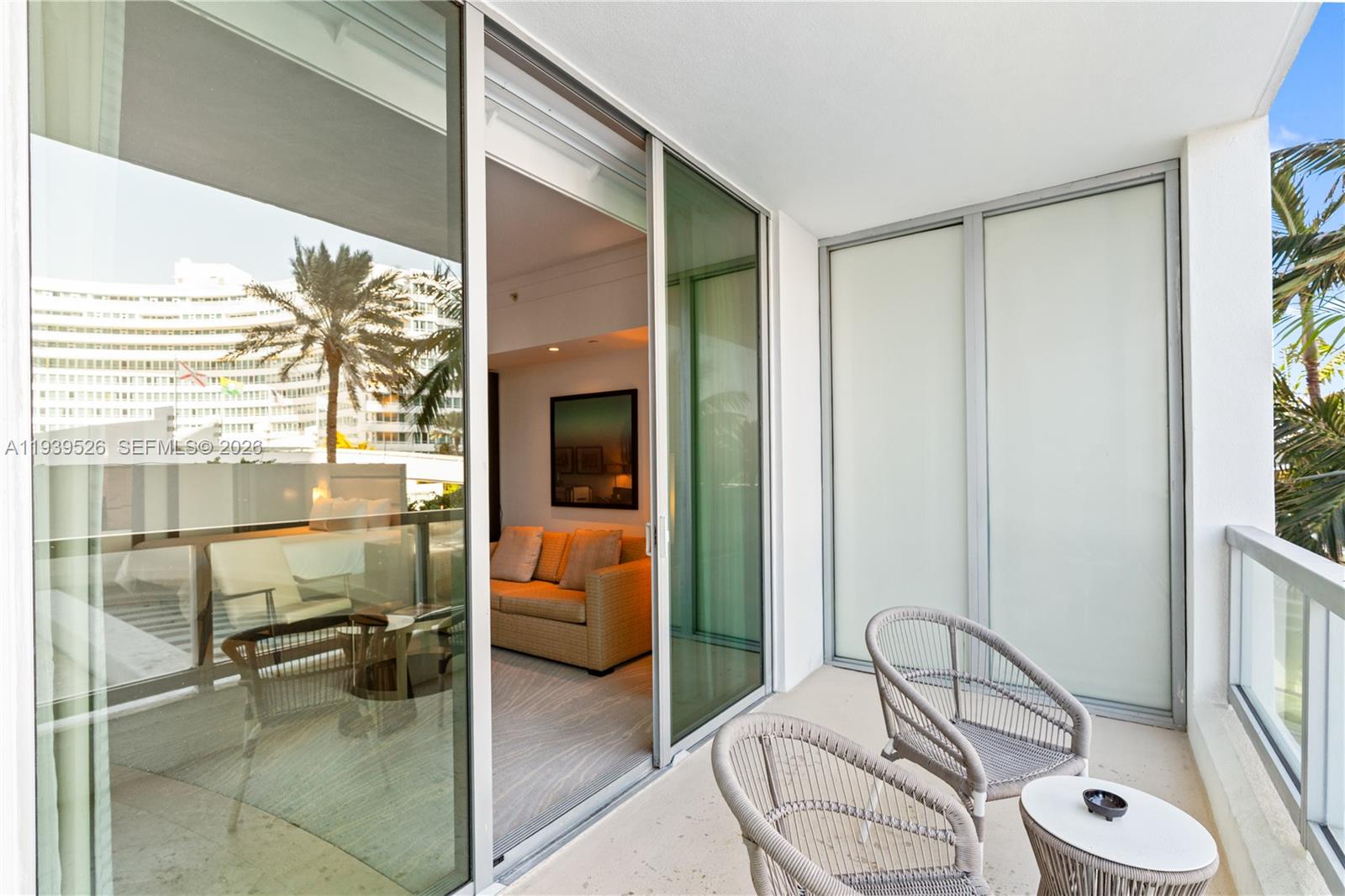 FONTAINEBLEAU III - Residential