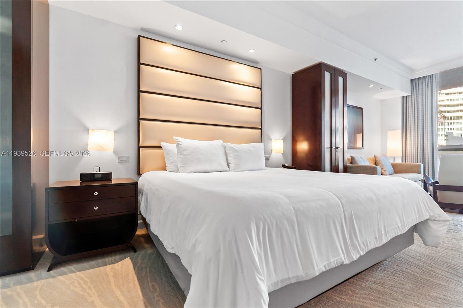 FONTAINEBLEAU III - Residential