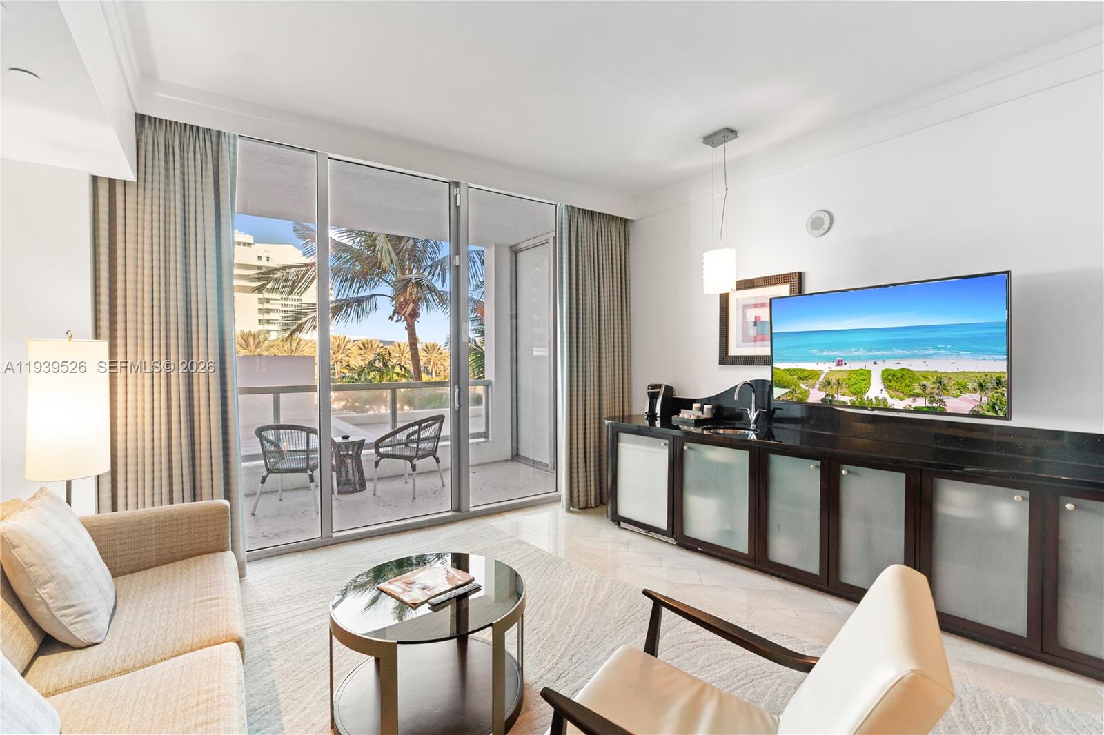 FONTAINEBLEAU III - Residential