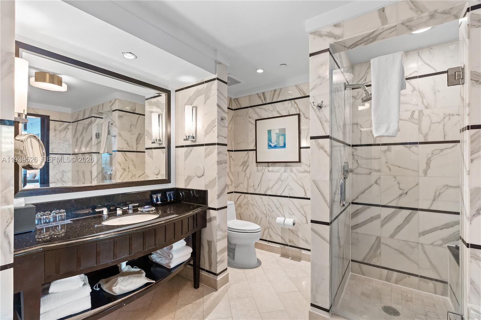 FONTAINEBLEAU III - Residential