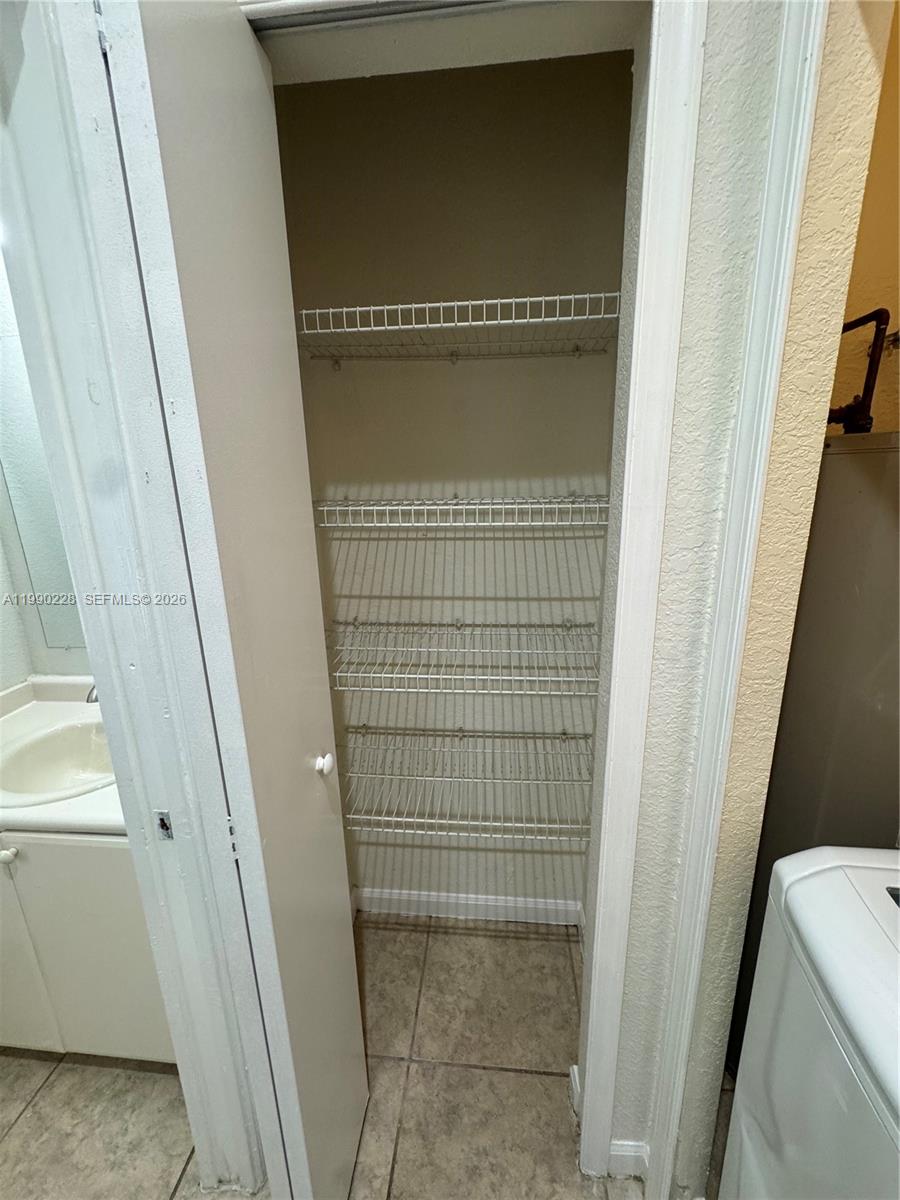 SHOMA TOWNHOMES AT KEYSCO - Residential