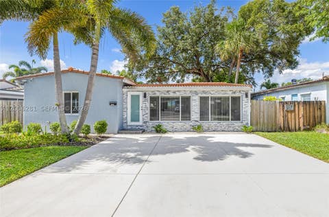 Photo of Fort Lauderdale, FL 33315 (MLS # A12056281)